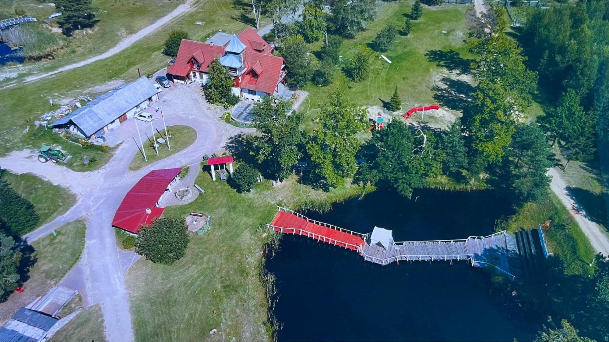 Hotel Pilskalni à Ivande Extérieur photo