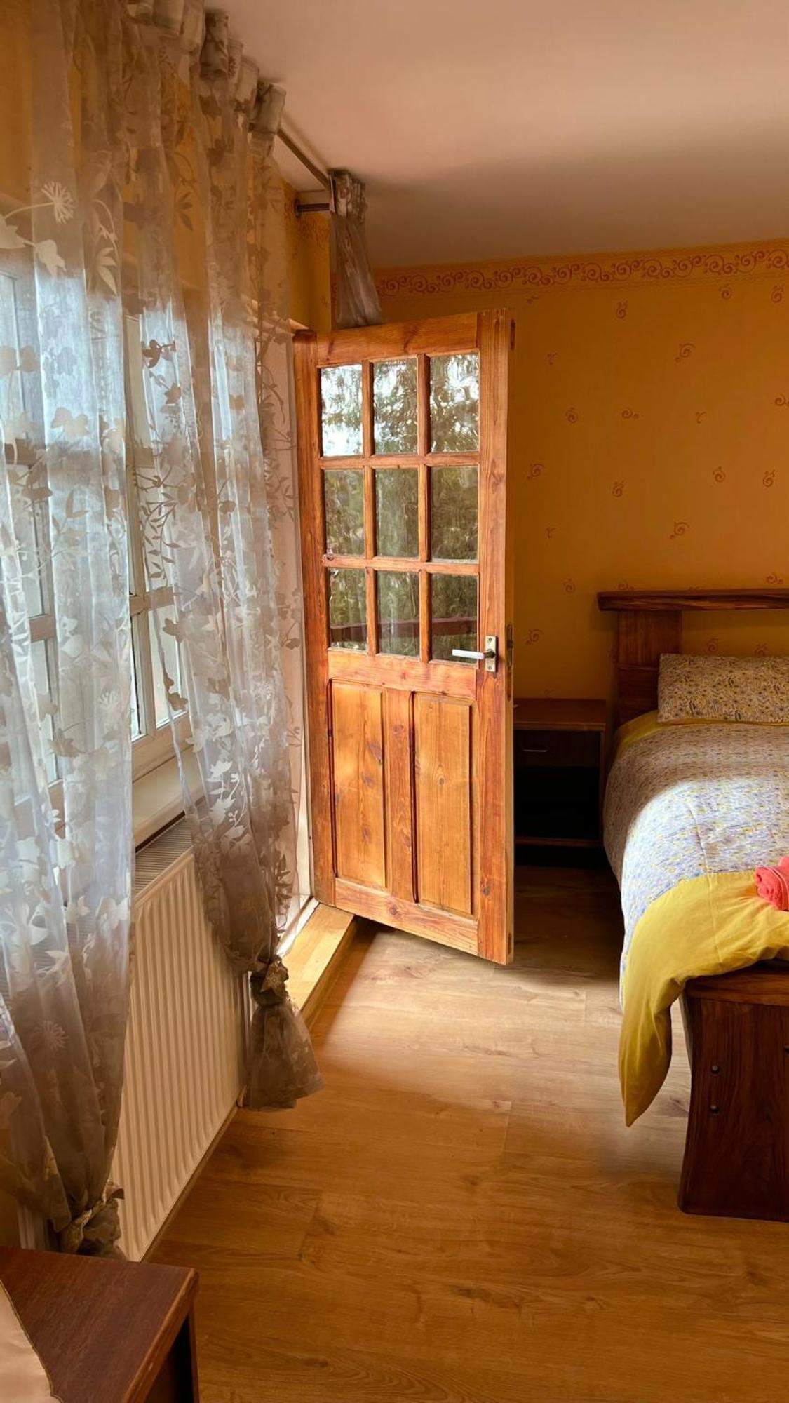 Hotel Pilskalni à Ivande Chambre photo
