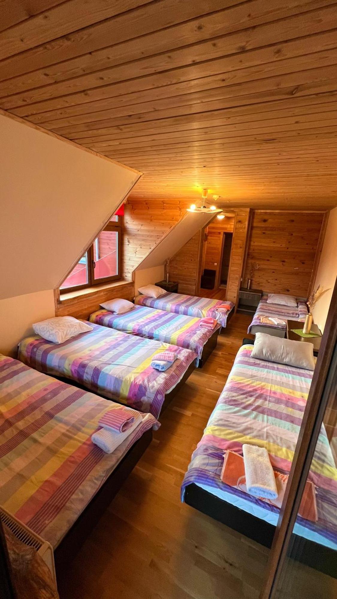 Hotel Pilskalni à Ivande Chambre photo
