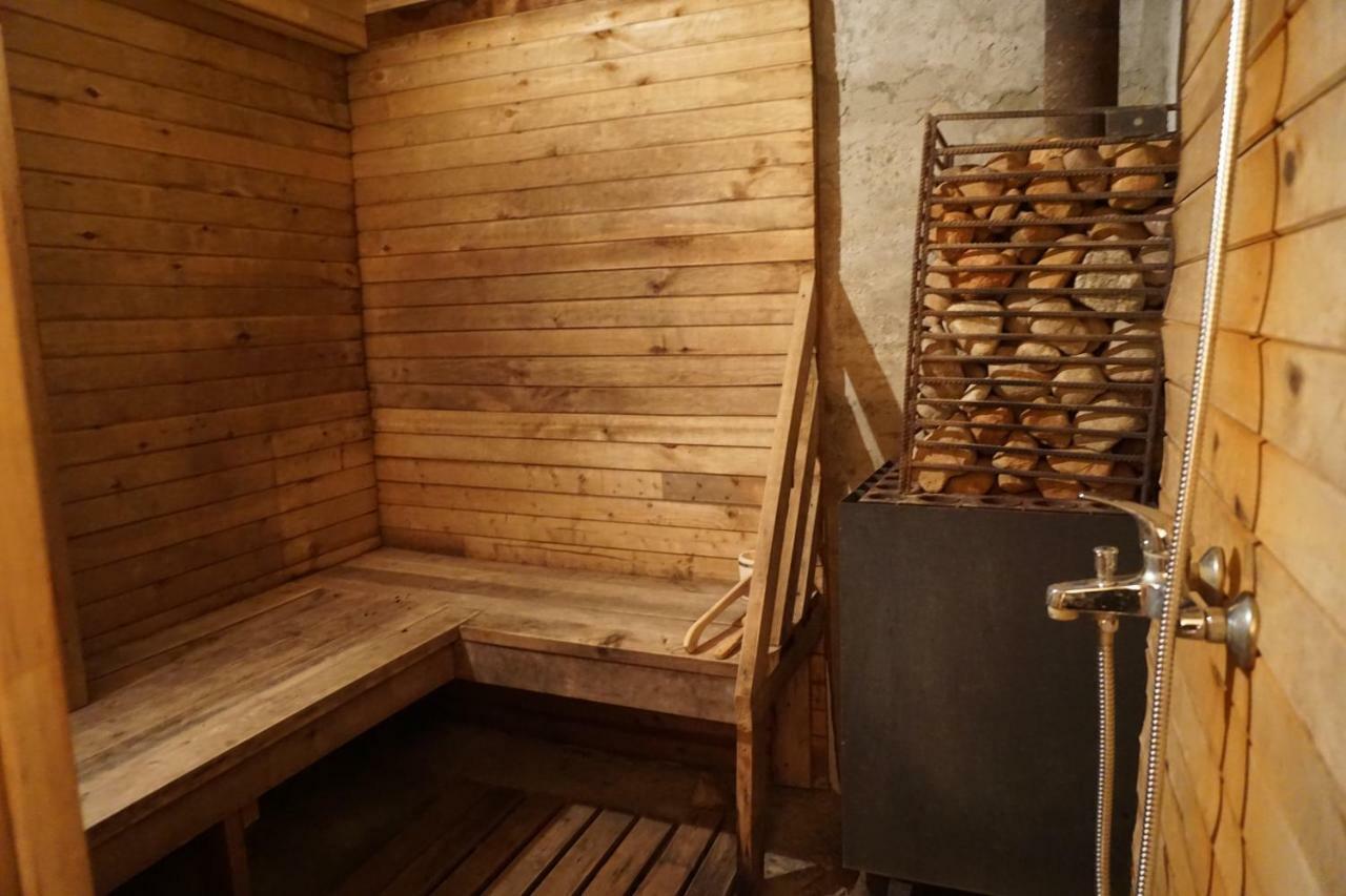 Hotel Pilskalni à Ivande Extérieur photo